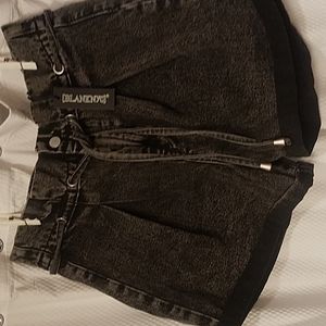 Blank NYC size 29 shorts nwt